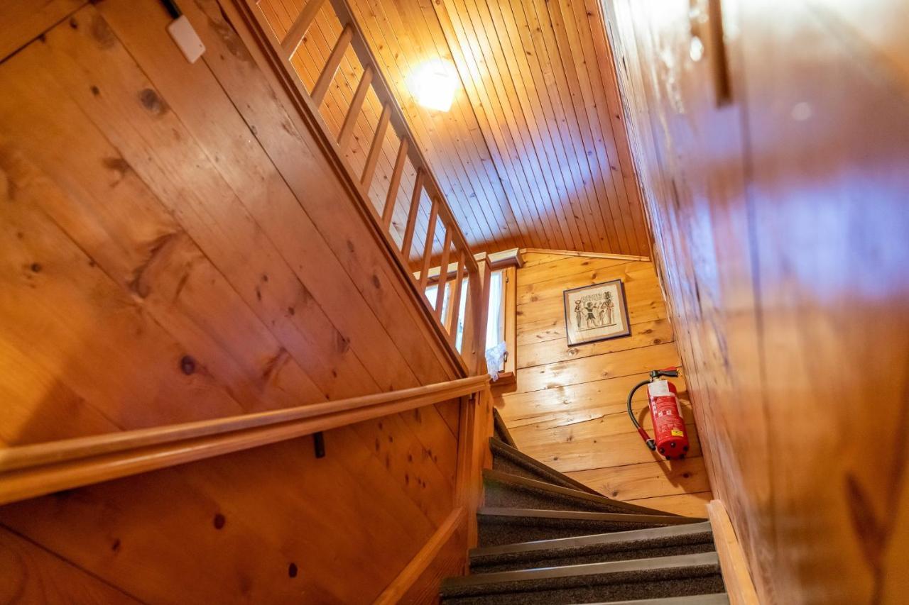 Appartement Chalet Bambi "Marchenhaft" à Grächen Extérieur photo